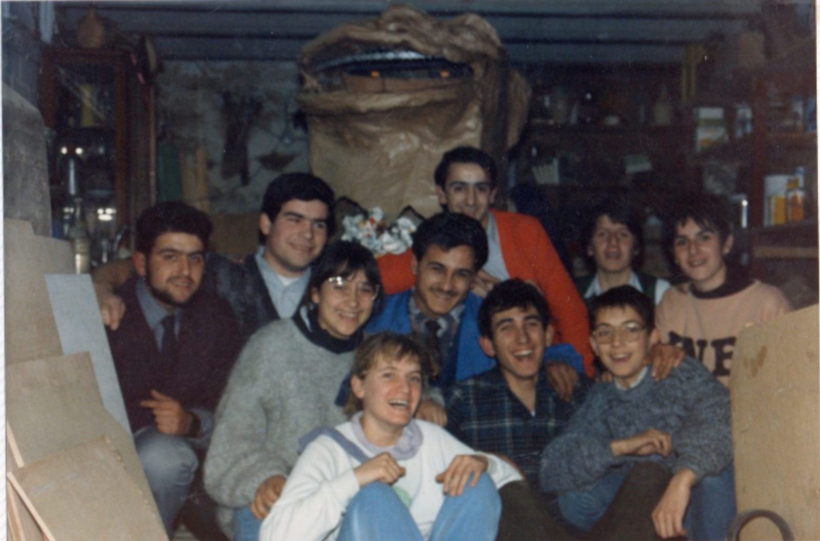 Fotografia dels anys vuitanta amb els primers membres de la colla